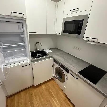 Innsbrucker Platz 1 * Berlino